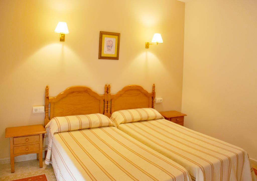 Hotel Casa Portuguesa Meaño الغرفة الصورة